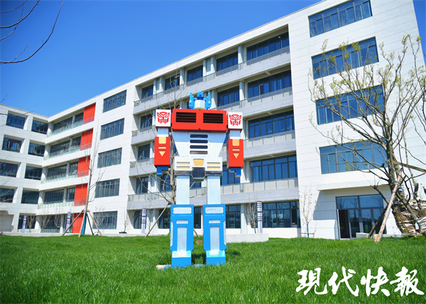 南京机电职业技术学院的高质量发展之道23个专业提前招生计划达1100个(图2) 南京机电职业技术学院的高质量发展之道23个专业提前招生计划达1100个(图2)