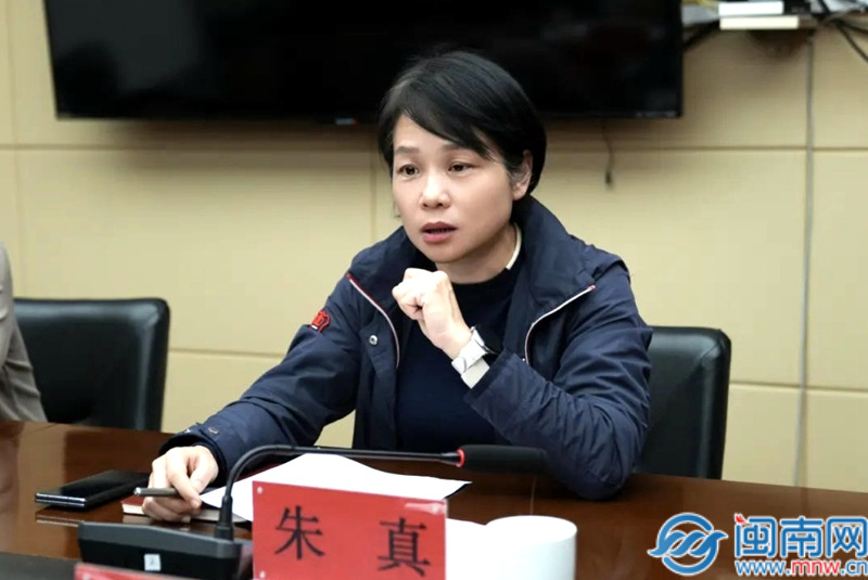 “拼”在项目“主战场” 漳州龙文区委书记朱真深入一线现场办公(图3) “拼”在项目“主战场” 漳州龙文区委书记朱真深入一线现场办公(图3)
