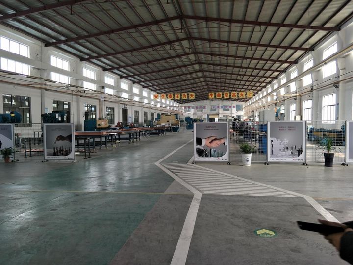 上海振大电器成套集团有限公司荣获“电缆桥架十大品牌”荣誉称号(图2) 上海振大电器成套集团有限公司荣获“电缆桥架十大品牌”荣誉称号(图2)
